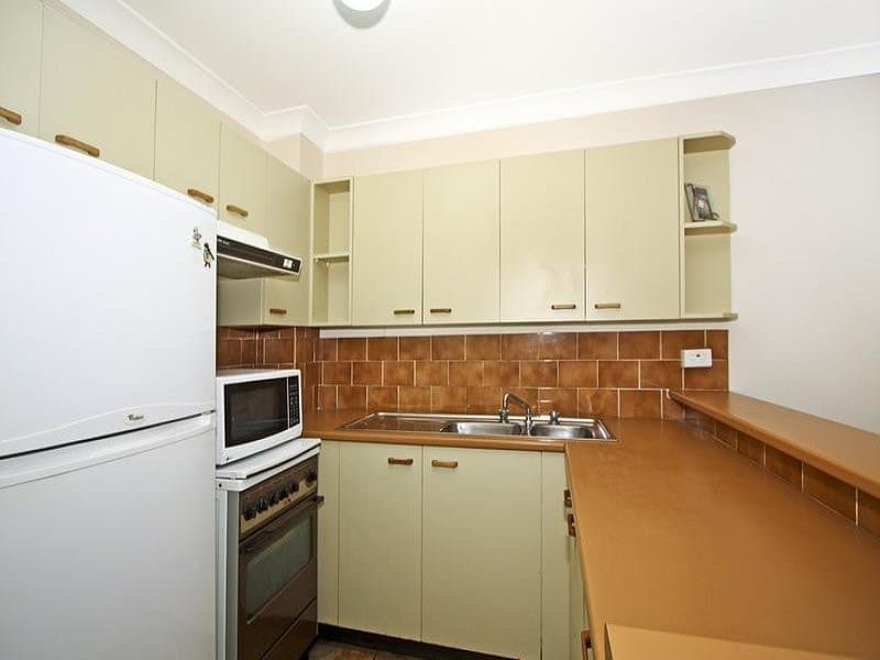 6/54 Glencoe Street (access via Clio St), Sutherland - Thumbnail 3