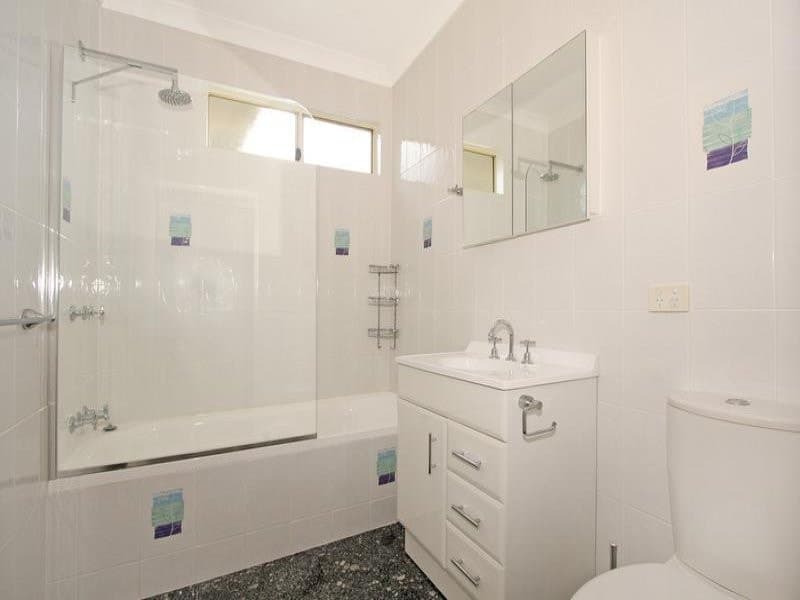81 The Grand Parade, Sutherland - Thumbnail 7