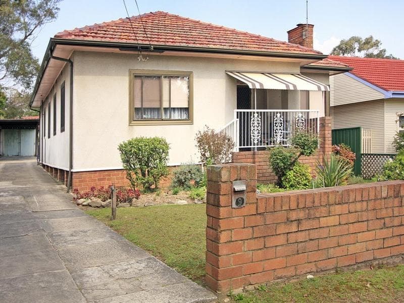 9 Carvers Road, Oyster Bay - Image 1