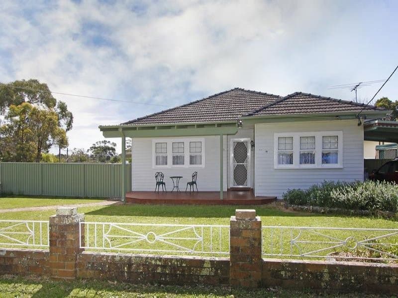 15 Fifth Avenue, Jannali - Image 1