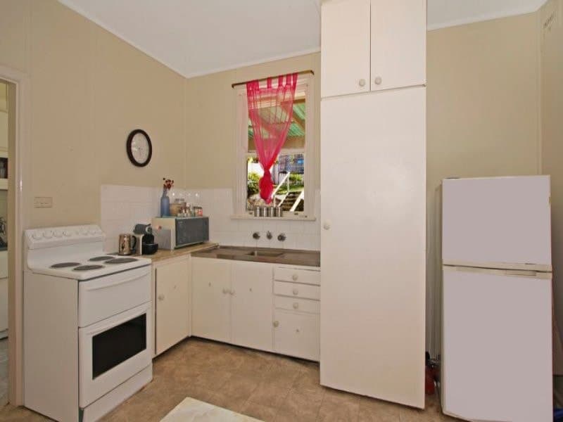 11 Eighth Avenue, Jannali - Thumbnail 3