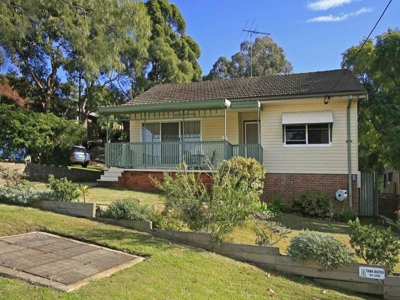 55 Carina Road, Oyster Bay - Image 1