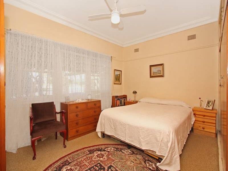 31 Acacia Road, Kirrawee - Thumbnail 5