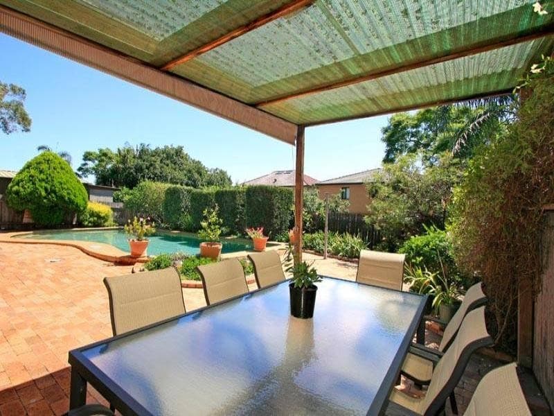 9 Cook Road, Oyster Bay - Thumbnail 2