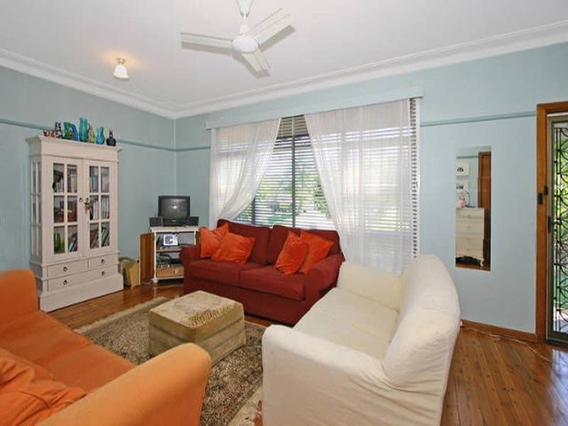 20 Third Avenue, Loftus - Thumbnail 2