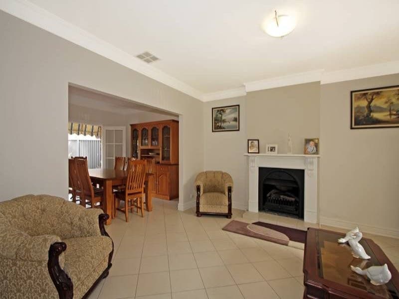10 Coolidge Crescent, Bonnet Bay - Thumbnail 4