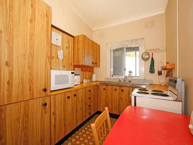 24 Woronora Crescent, Como - Thumbnail 2