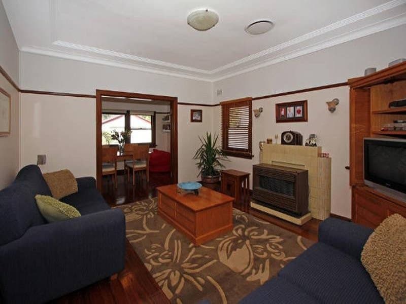 108 Georges River Road, Jannali - Thumbnail 2