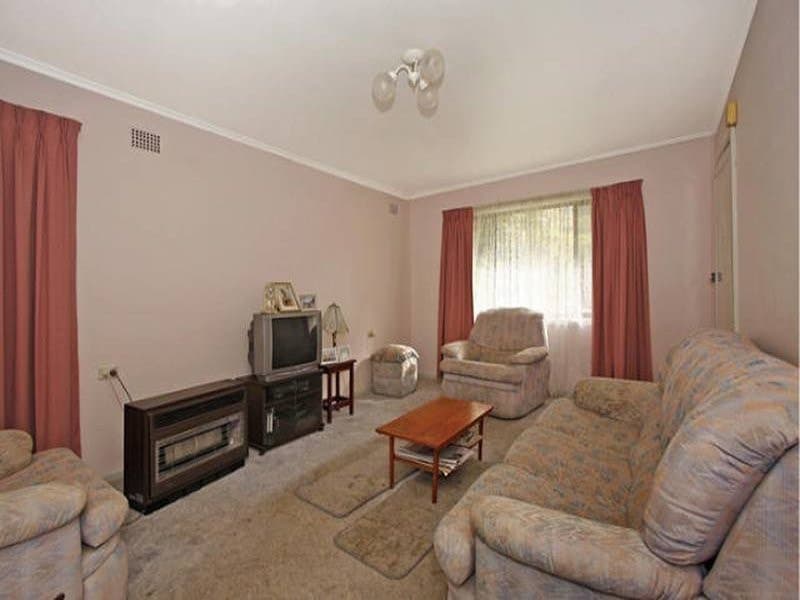 12 Loretta Avenue, Como - Thumbnail 5