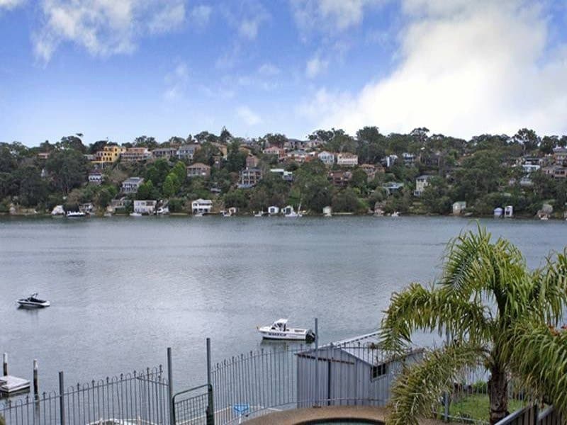 17 Juvenis Avenue, Oyster Bay - Image 1