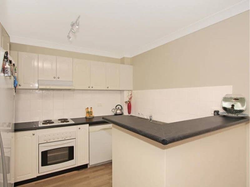 33/61 Glencoe Street, Sutherland - Thumbnail 2