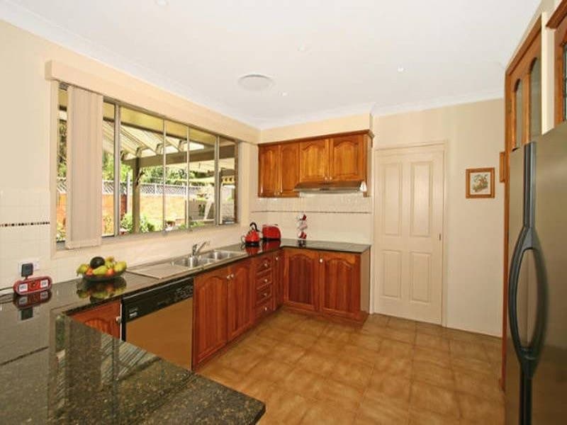 10 Struen Marie Street, Kareela - Thumbnail 5