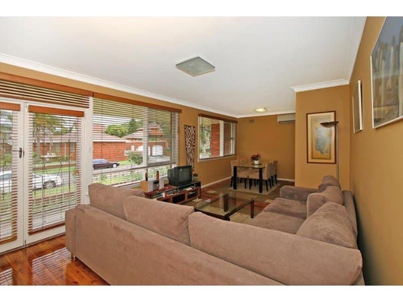 10 Coolgardie Place, Sutherland - Thumbnail 3