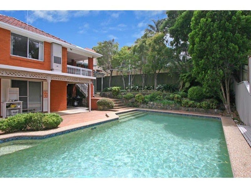 84 Greenpoint Road, Oyster Bay - Image 1