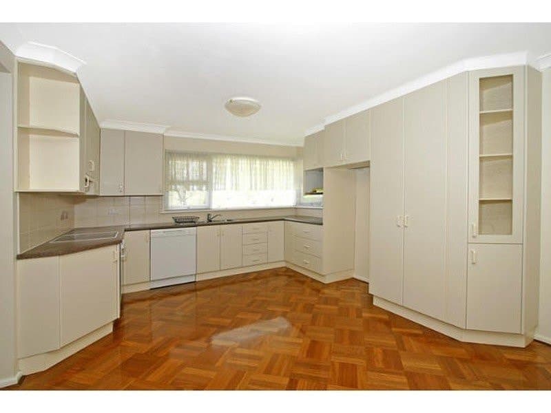 84 Greenpoint Road, Oyster Bay - Thumbnail 3