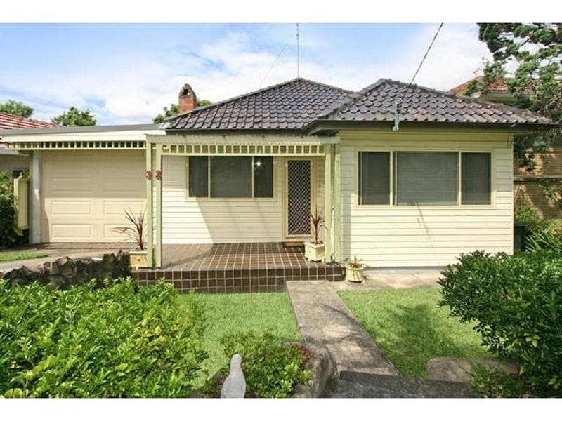 32 Drummond Road, Oyster Bay - Image 1