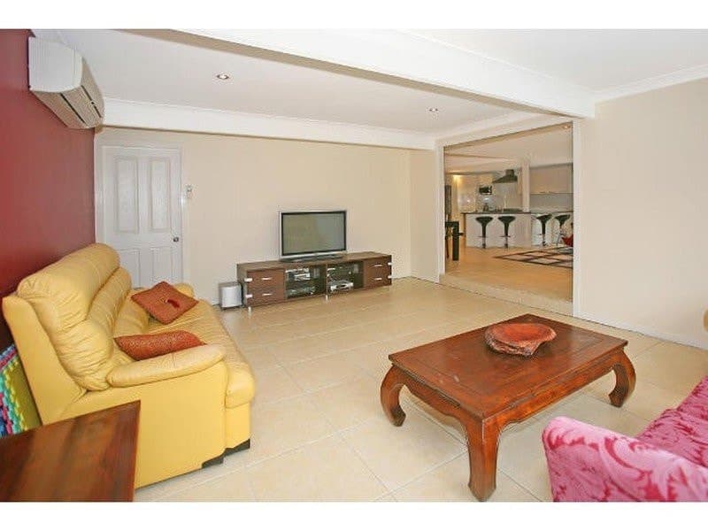 11 Fifth Avenue, Jannali - Thumbnail 3