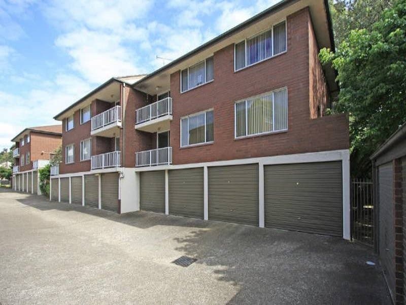 28/54 Glencoe Street, Sutherland - Image 1