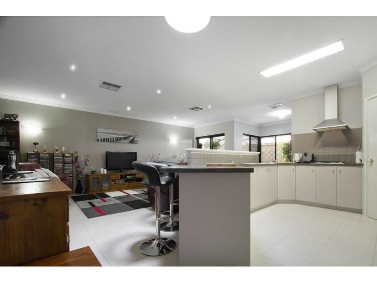 1 Hursthill Street, MADELEY, WA, Madeley - Thumbnail 3