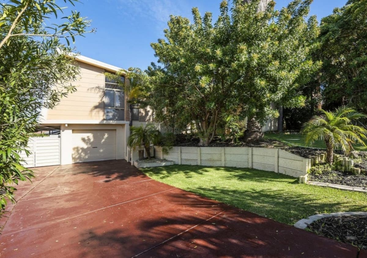 8 Barkley Place, Halls Head, WA, Halls Head - Image 1