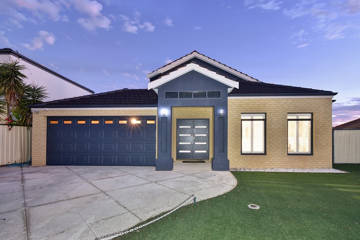 124 Golf Links Drive, Carramar, WA, Carramar - Thumbnail 3