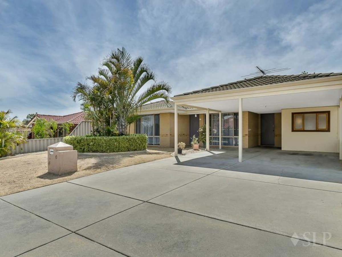 17 Combewood Loop, CARRAMAR, WA, Carramar - Image 1