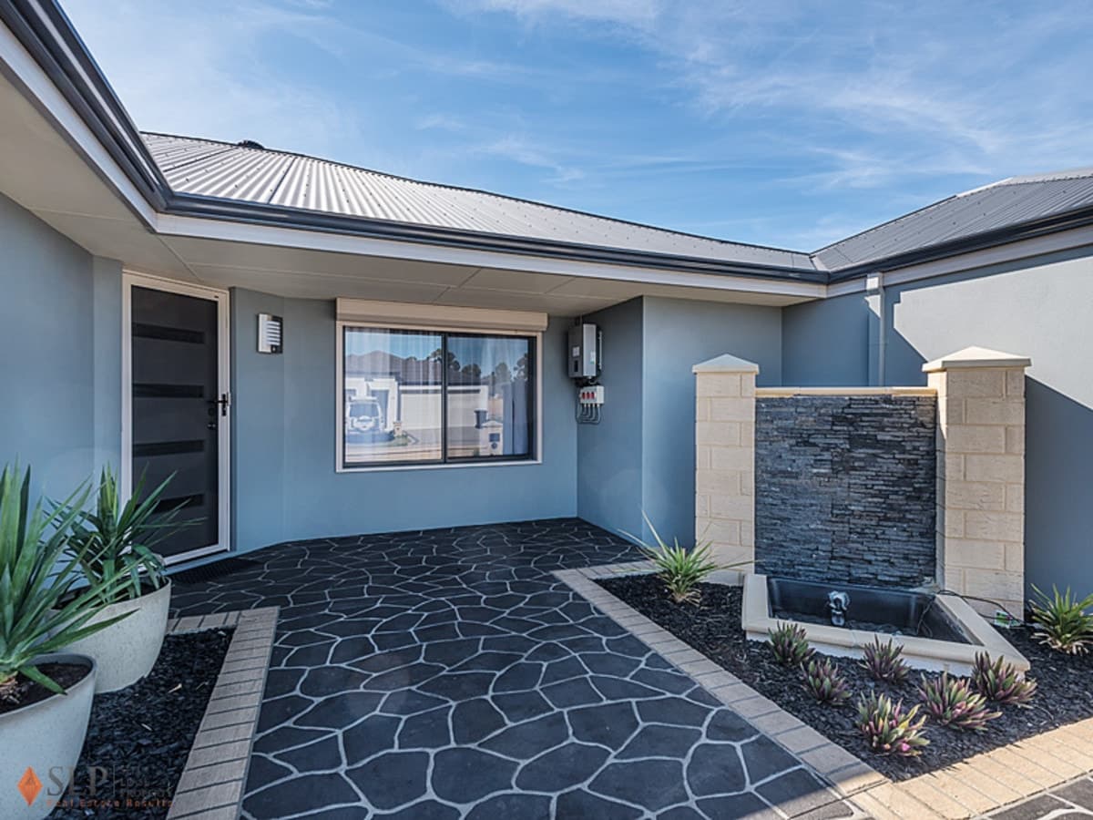19 Bramley Drive, CANNING VALE, WA, Canning Vale - Thumbnail 3