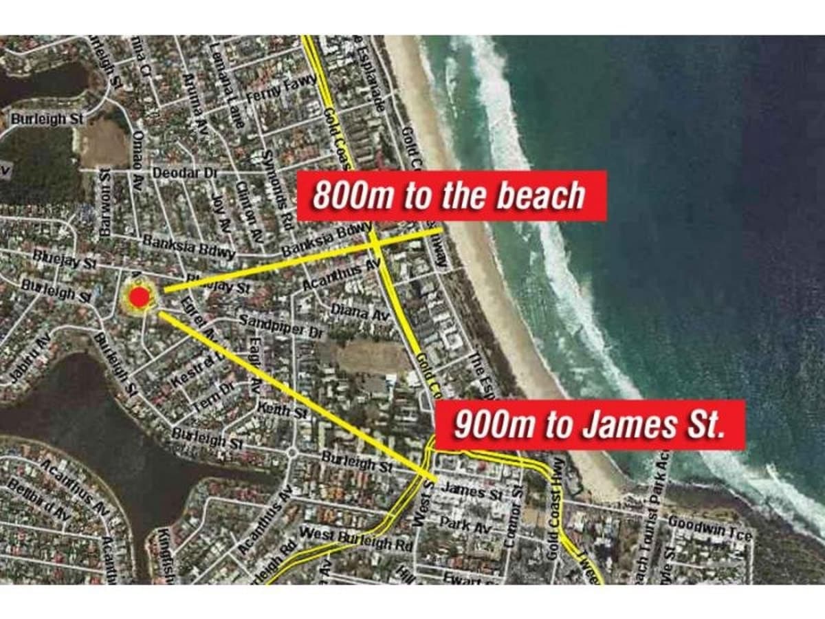 15 Curlew Crescent, BURLEIGH WATERS, Burleigh Waters - Thumbnail 3