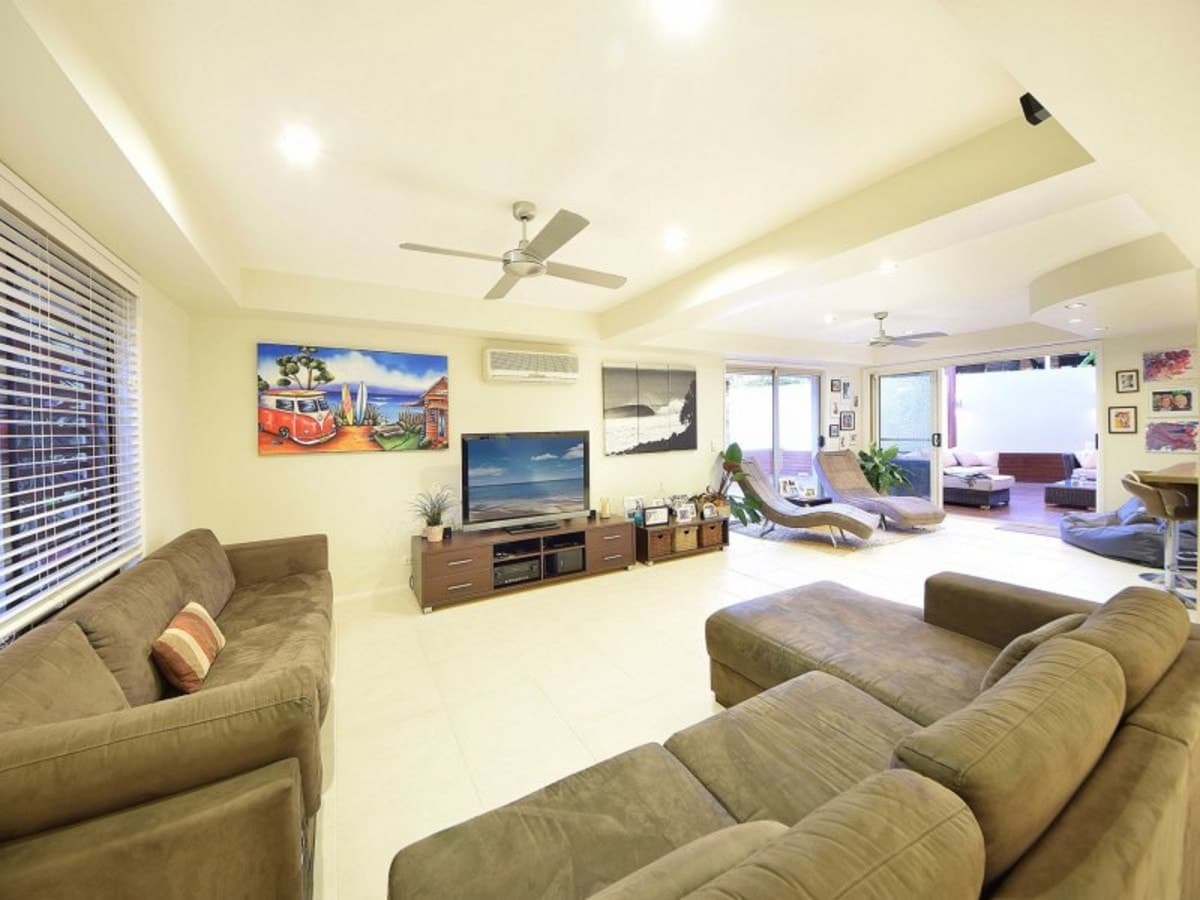 3/6 Whitehead Drive, BURLEIGH WATERS, Burleigh Waters - Thumbnail 3