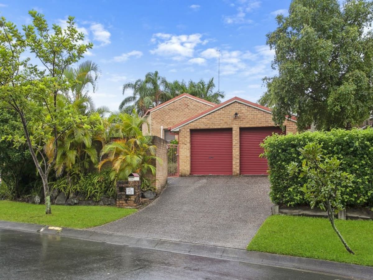 2 Exmouth Court, ELANORA, Elanora - Image 1