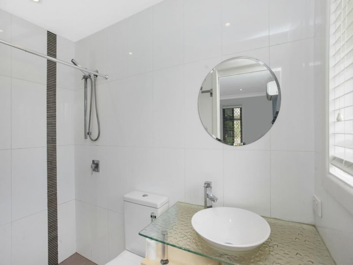 19 Dunlin Drive, BURLEIGH WATERS, Burleigh Waters - Thumbnail 6