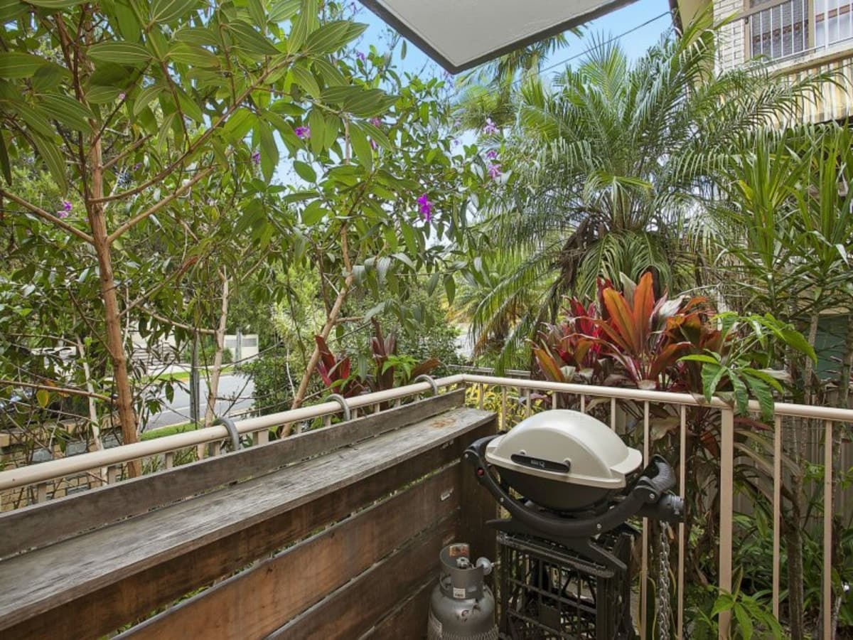 1/16 Burleigh Street, BURLEIGH HEADS, Burleigh Heads - Thumbnail 2