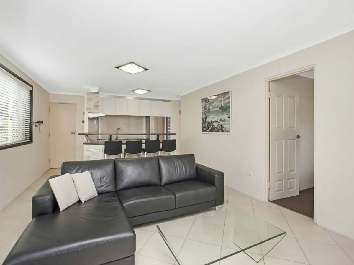1/16 Burleigh Street, BURLEIGH HEADS, Burleigh Heads - Thumbnail 3