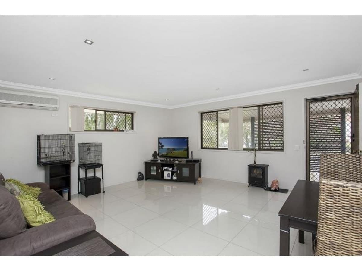 2/1 Snowgum Court, BURLEIGH WATERS, Burleigh Waters - Thumbnail 3