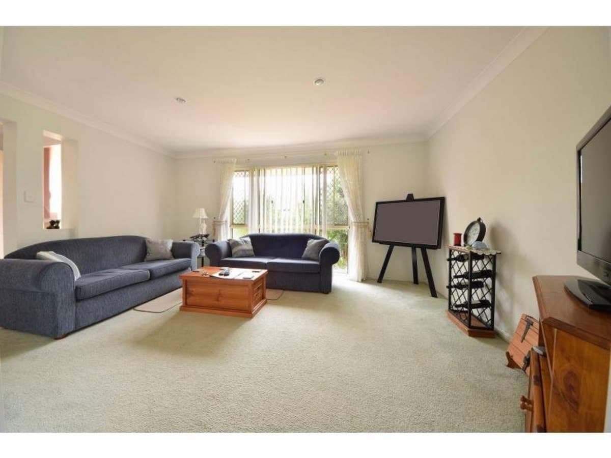 4 Gymea Crescent, VARSITY LAKES, Varsity Lakes - Thumbnail 2