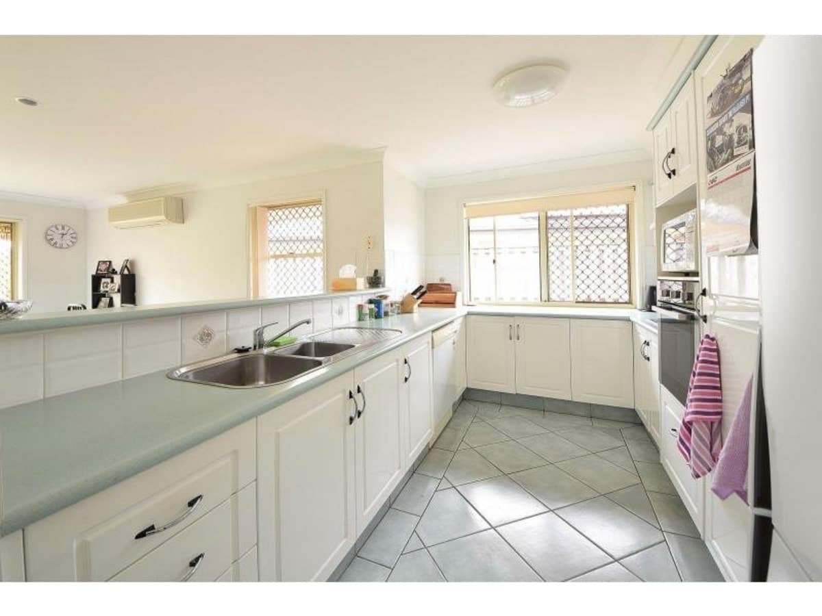 4 Gymea Crescent, VARSITY LAKES, Varsity Lakes - Thumbnail 3