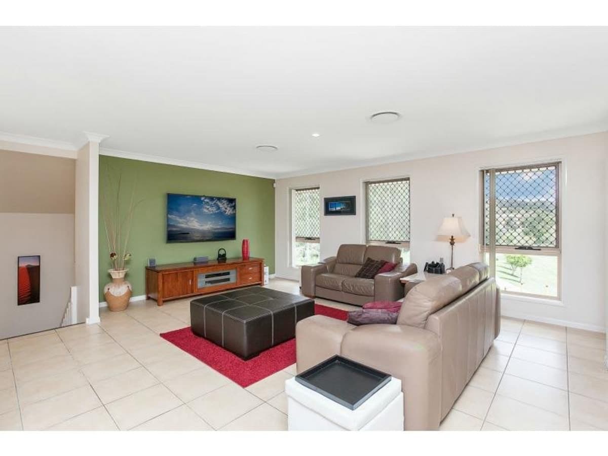 23 Cowell Drive, BURLEIGH HEADS, Burleigh Heads - Thumbnail 3
