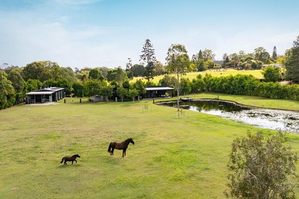 54 Jubilee Road,  CARTERS RIDGE, Carters Ridge - Thumbnail 3
