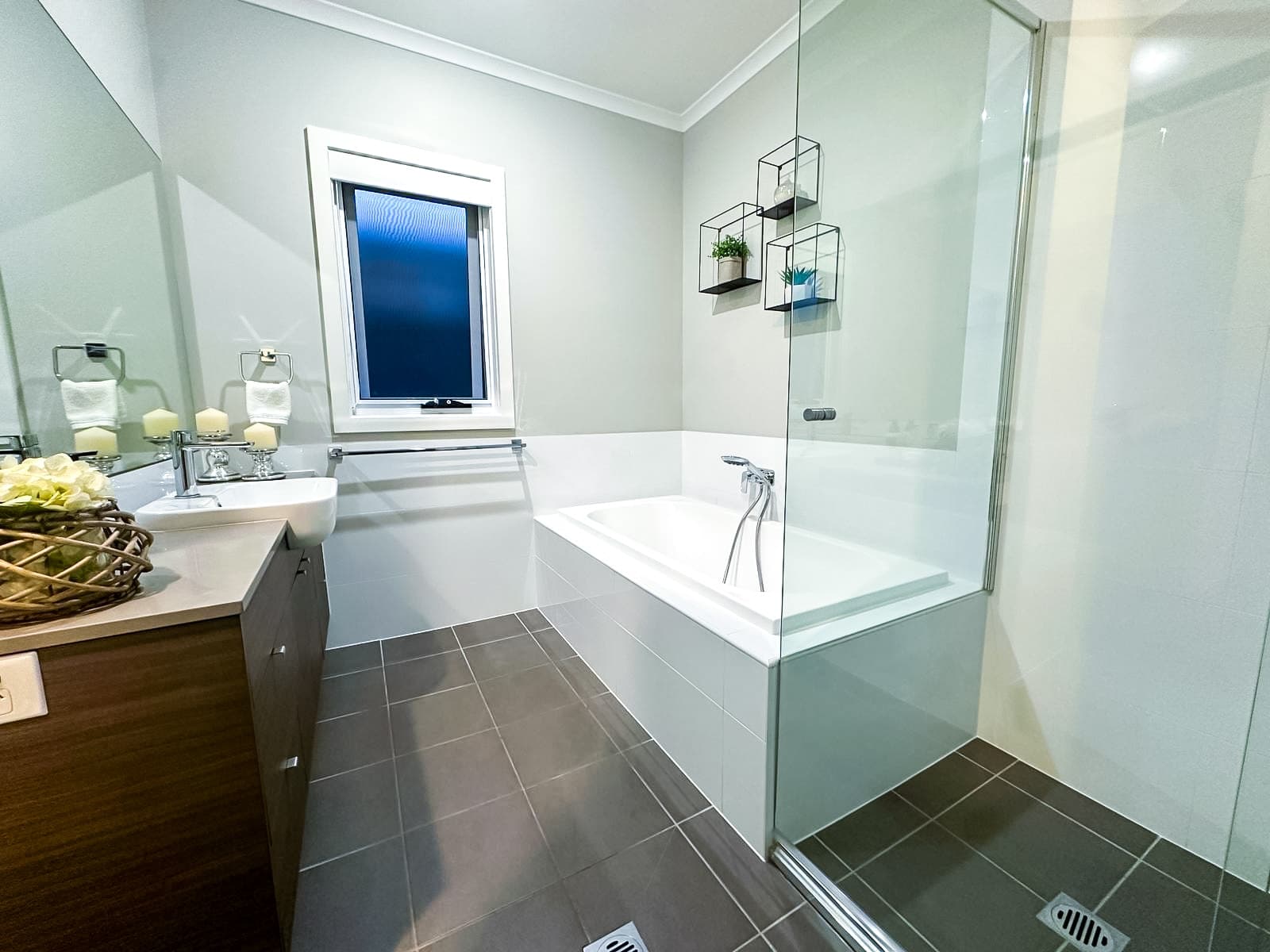 36 Nectarine Crescent, Cobbitty - Thumbnail 2