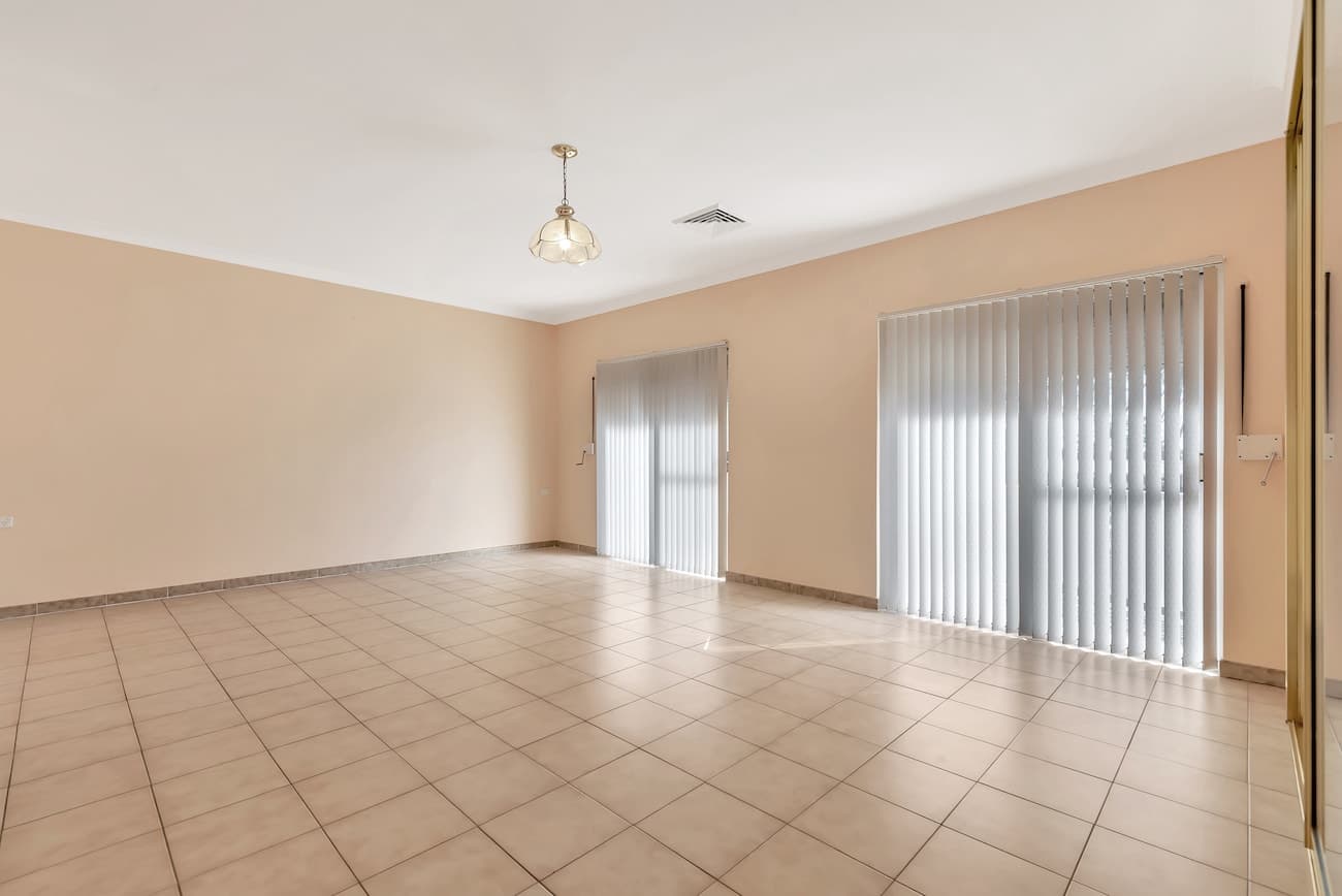 8 Gwandalan Road, Edensor Park - Thumbnail 7