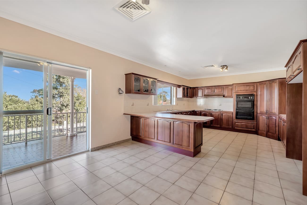 8 Gwandalan Road, Edensor Park - Thumbnail 8