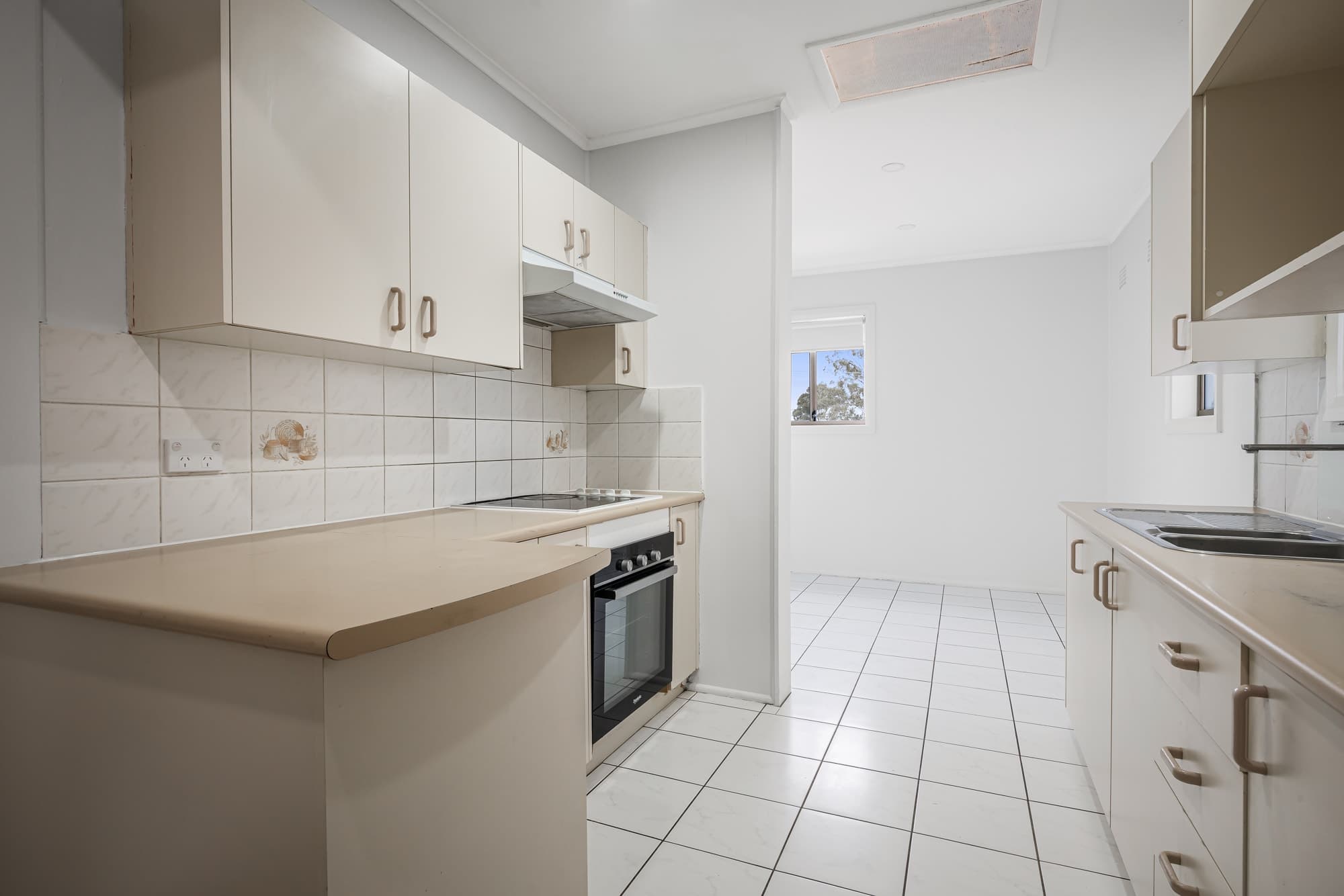 45 Brain Avenue, Lurnea - Thumbnail 4
