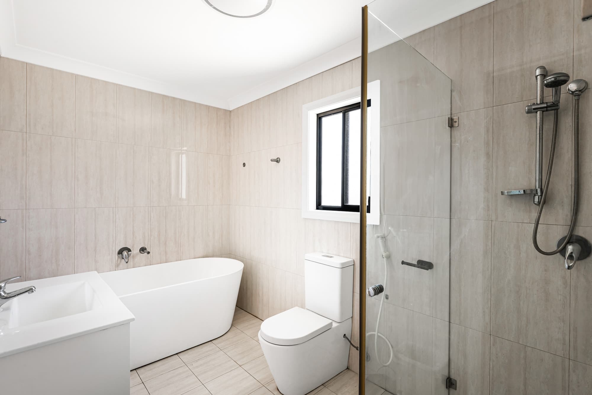 98 Lord Street, Cabramatta West - Thumbnail 2
