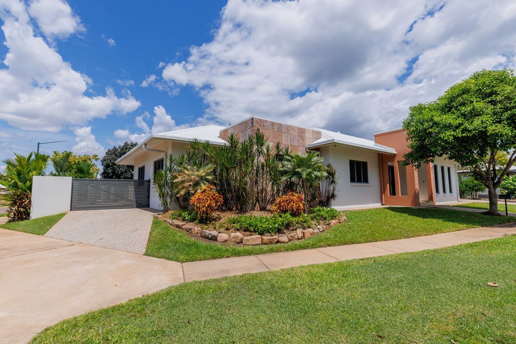 8 Milula Street, Lyons NT 0810, Lyons - Image 1