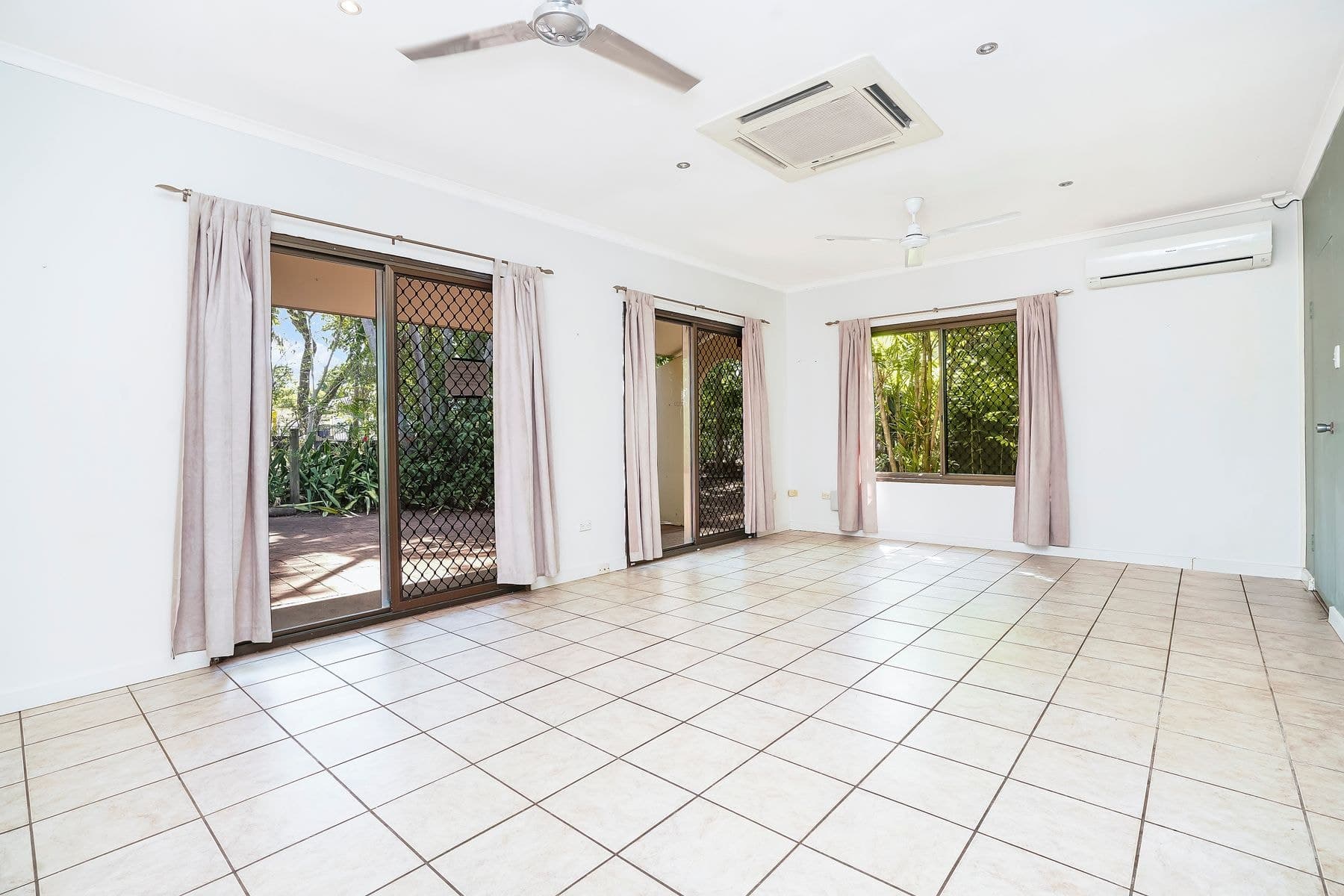 2/15 Cheong Crescent, Millner NT 0810, Millner - Thumbnail 2