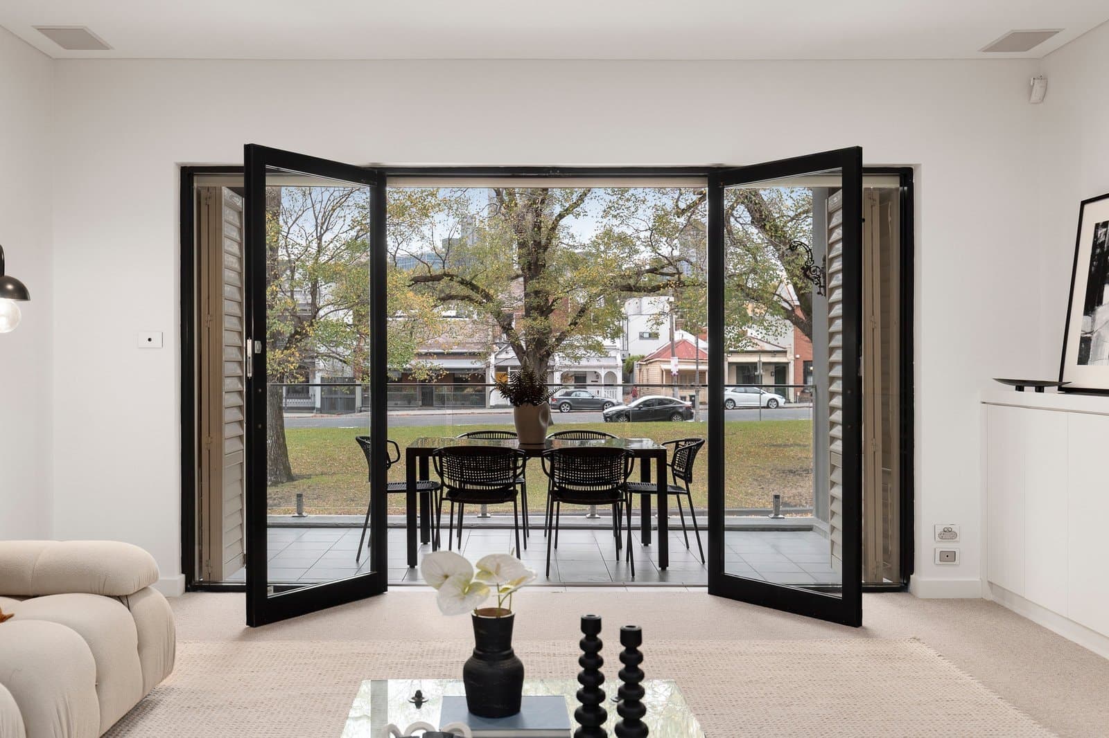 54 MacArthur Place North, Carlton - Thumbnail 3