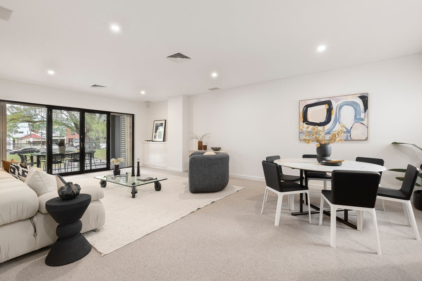 54 MacArthur Place North, Carlton - Thumbnail 4