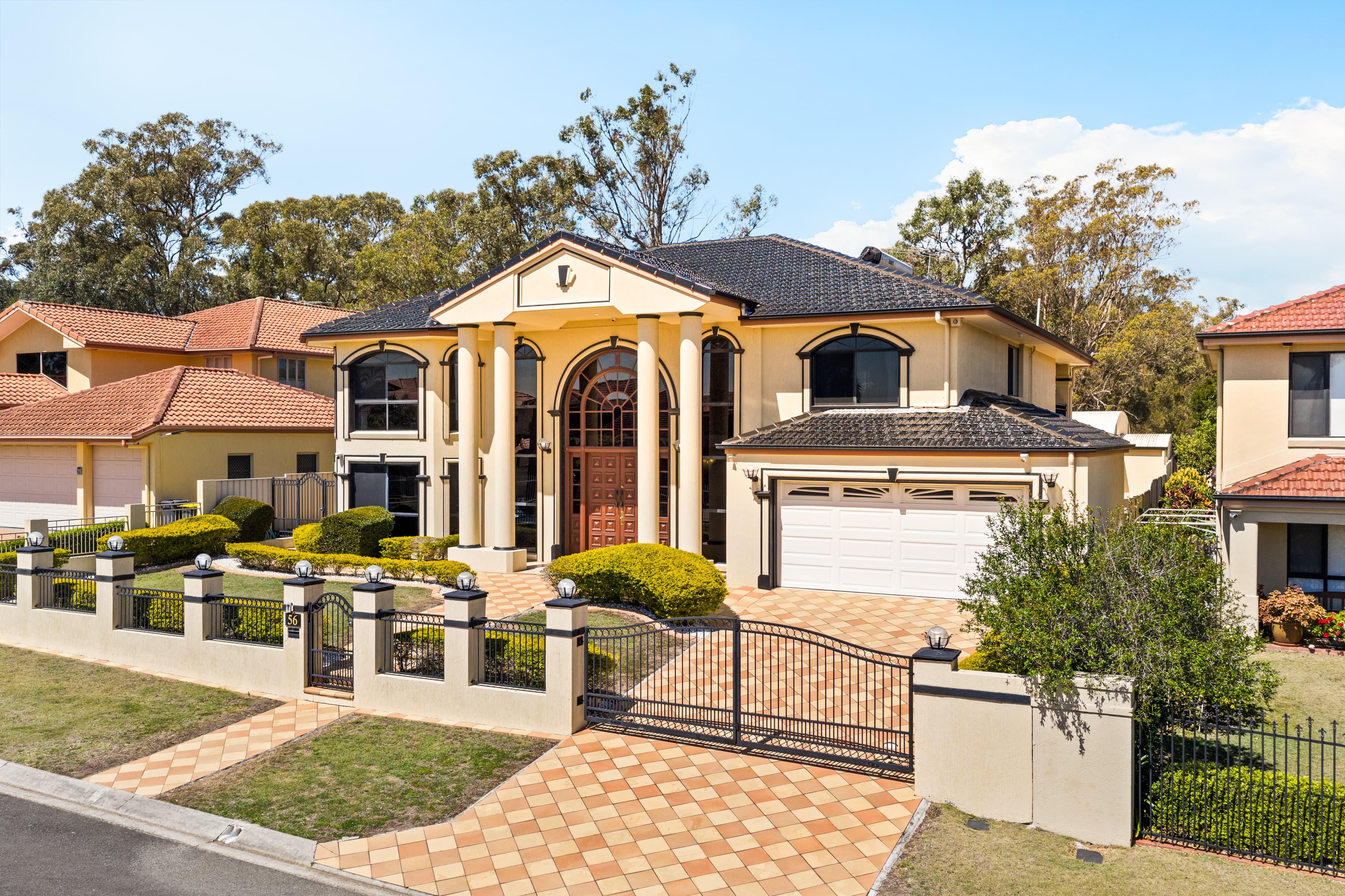 56 Poinciana Crescent, Stretton - Thumbnail 2