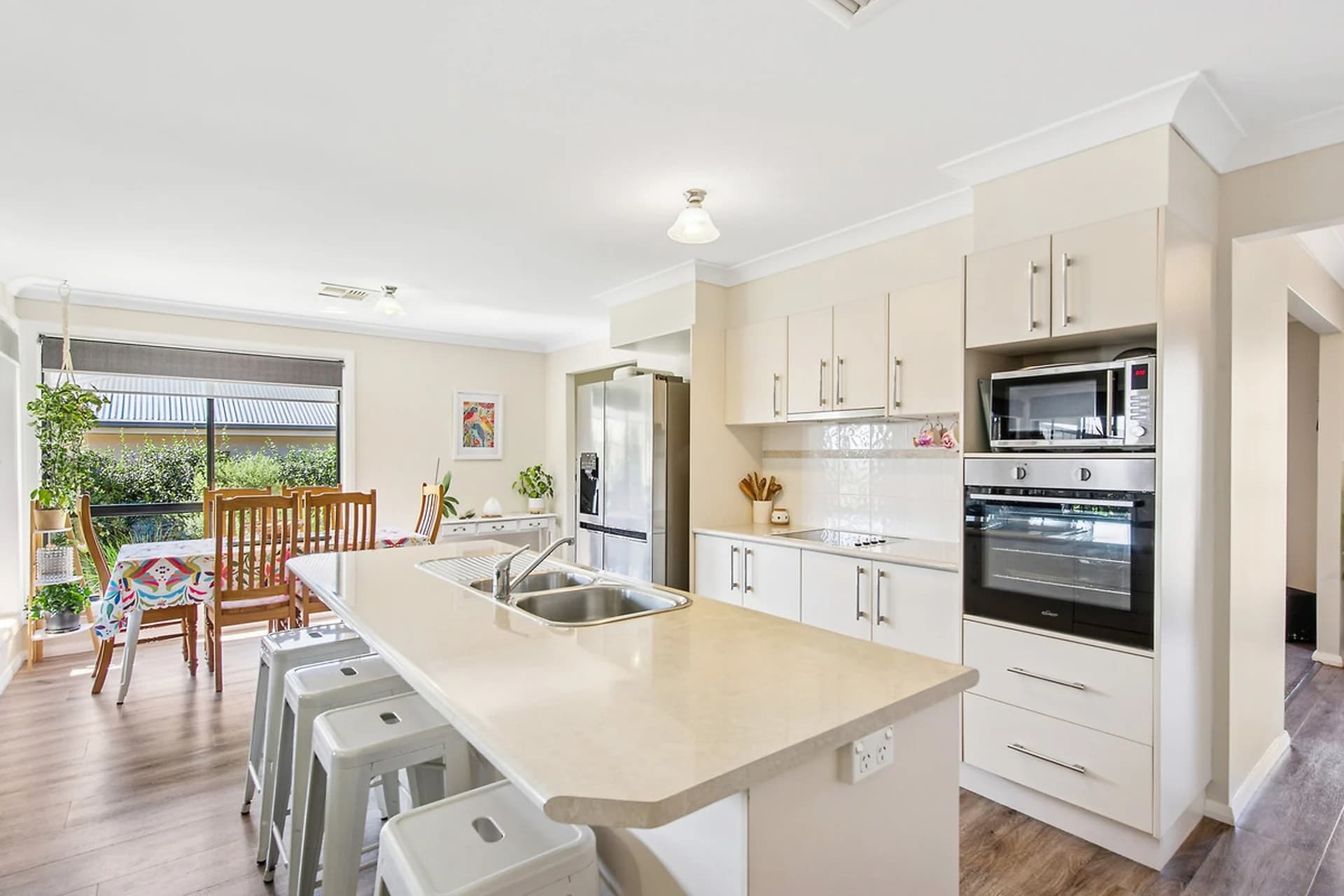 6 White Circle, Mudgee NSW 2850, Mudgee - Thumbnail 2