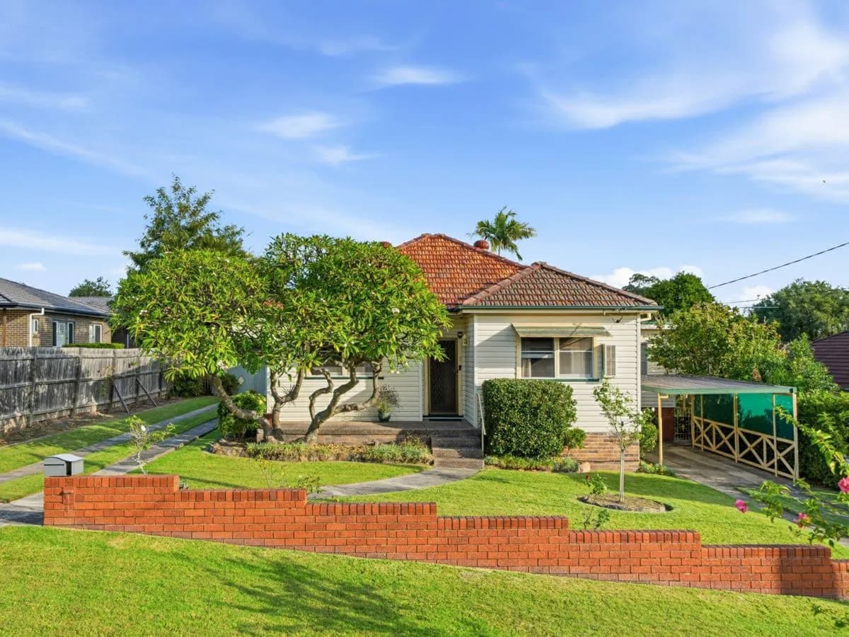10 Deakin Street, WEST RYDE, West Ryde - Thumbnail 2